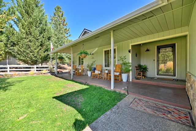 203 Edgerton Lane, Wolf Creek, OR 97497