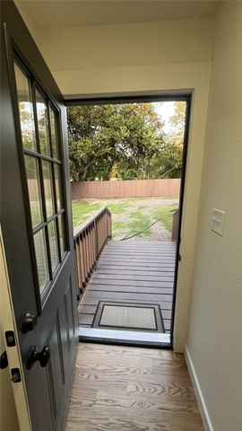 811 Thompson Street, Gainesville, TX 76240