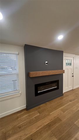 811 Thompson Street, Gainesville, TX 76240