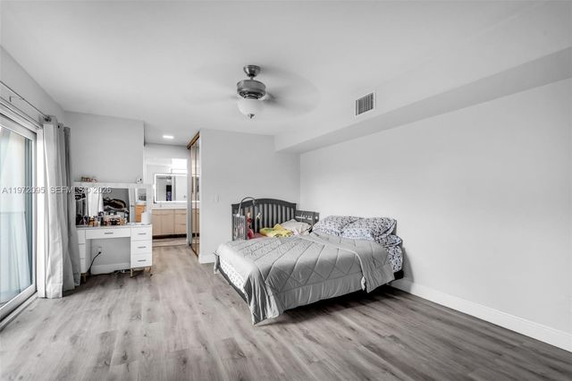 11903 SW 11th Ct, Davie, FL 33325