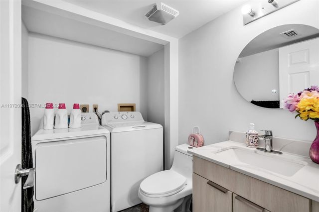 11903 SW 11th Ct, Davie, FL 33325