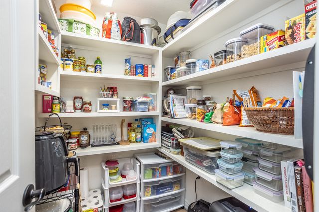 415 Rosedale Drive, Gainesville, TX 76240