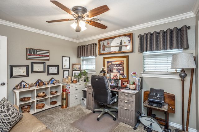 415 Rosedale Drive, Gainesville, TX 76240
