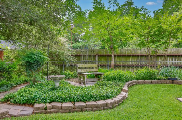 415 Rosedale Drive, Gainesville, TX 76240