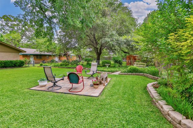 415 Rosedale Drive, Gainesville, TX 76240