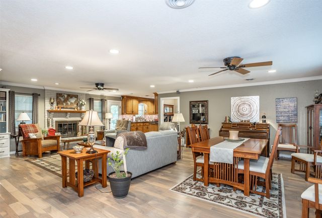 415 Rosedale Drive, Gainesville, TX 76240