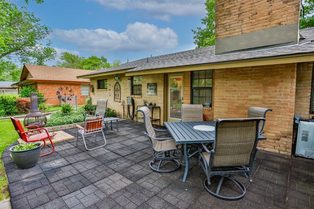 415 Rosedale Drive, Gainesville, TX 76240