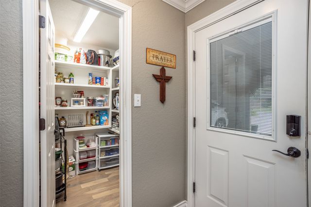 415 Rosedale Drive, Gainesville, TX 76240
