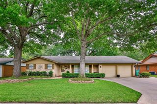 415 Rosedale Drive, Gainesville, TX 76240