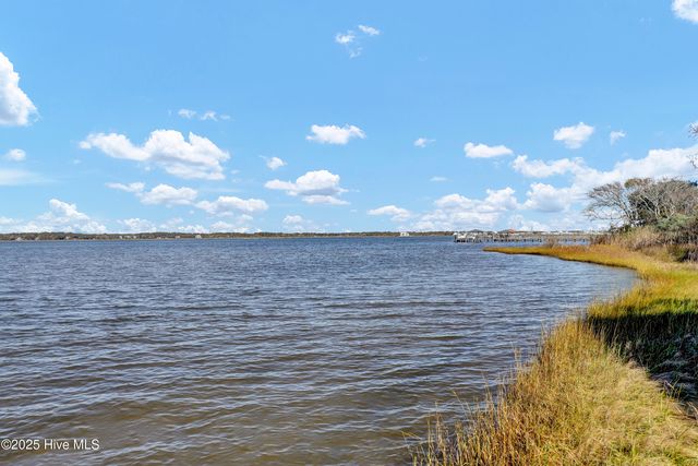 19 Osprey Drive, Sneads Ferry, NC 28460