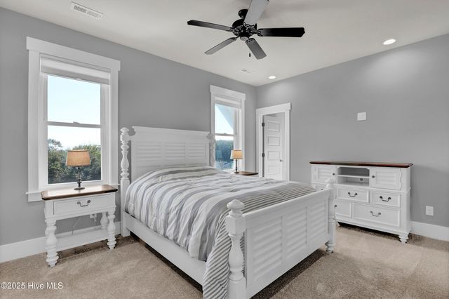 19 Osprey Drive, Sneads Ferry, NC 28460