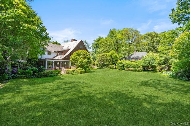 34 Wensley Drive, Great Neck, NY 11021