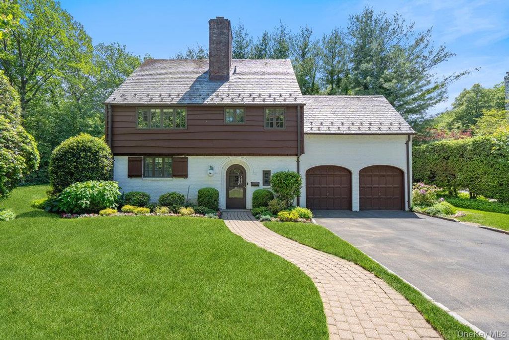 34 Wensley Drive, Great Neck, NY 11021 — exterior