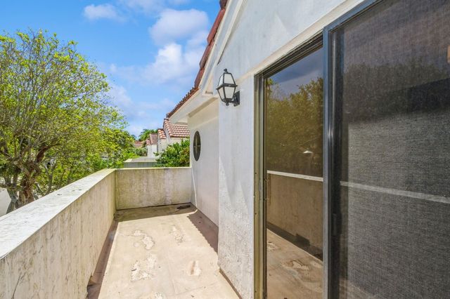 5504 FOX HOLLOW Drive, Boca Raton, FL 33486