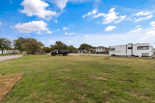 6100 Lt JG Barnett Road, Fort Worth, TX 76114