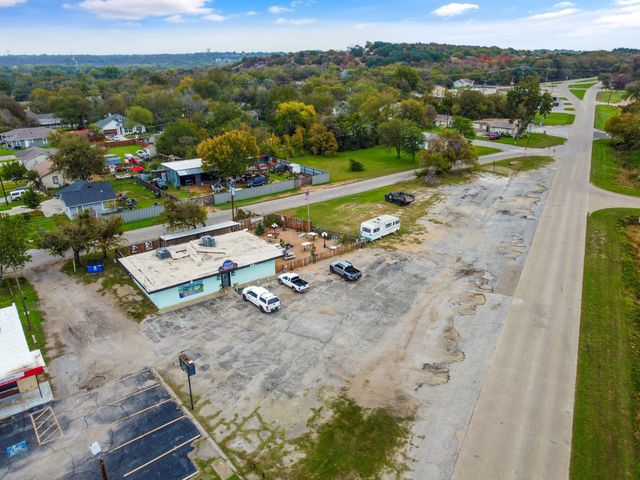 6100 Lt JG Barnett Road, Fort Worth, TX 76114