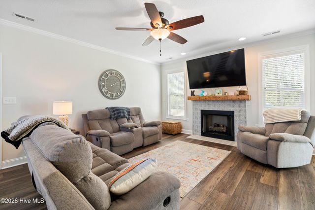 405 Falls Creek Court, Jacksonville, NC 28540