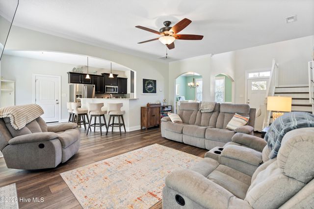 405 Falls Creek Court, Jacksonville, NC 28540