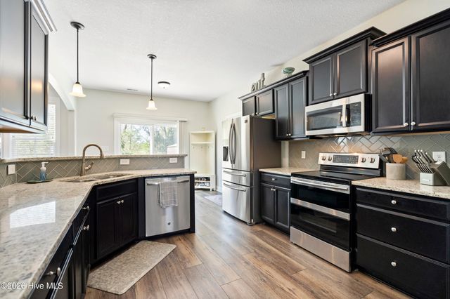 405 Falls Creek Court, Jacksonville, NC 28540