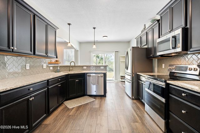 405 Falls Creek Court, Jacksonville, NC 28540