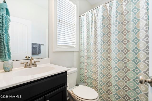 405 Falls Creek Court, Jacksonville, NC 28540