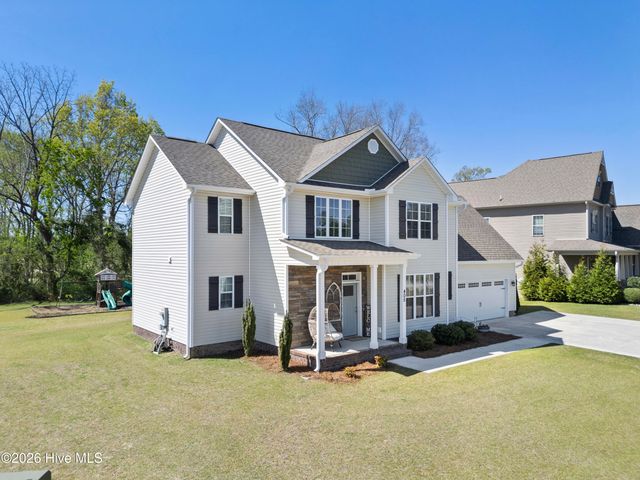 405 Falls Creek Court, Jacksonville, NC 28540