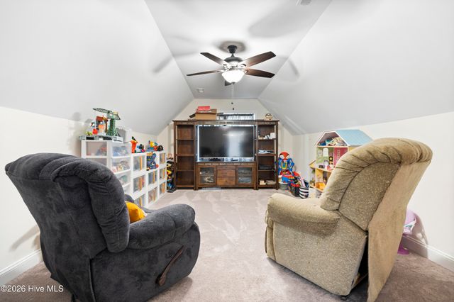 405 Falls Creek Court, Jacksonville, NC 28540