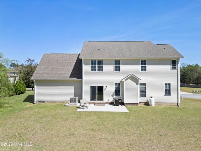 405 Falls Creek Court, Jacksonville, NC 28540