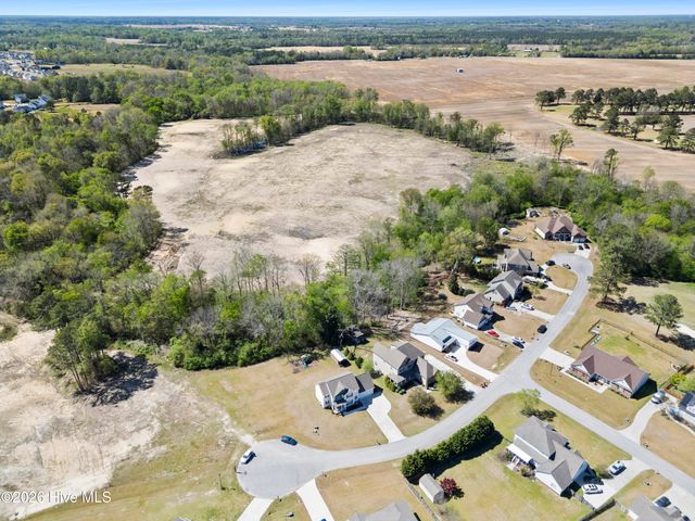 405 Falls Creek Court, Jacksonville, NC 28540