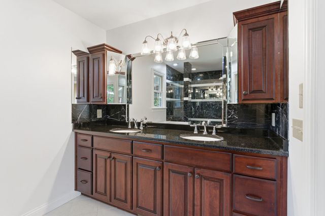 4747 Edgar Dillard Rd, Greenbrier, TN 37073