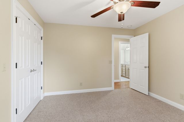 4747 Edgar Dillard Rd, Greenbrier, TN 37073