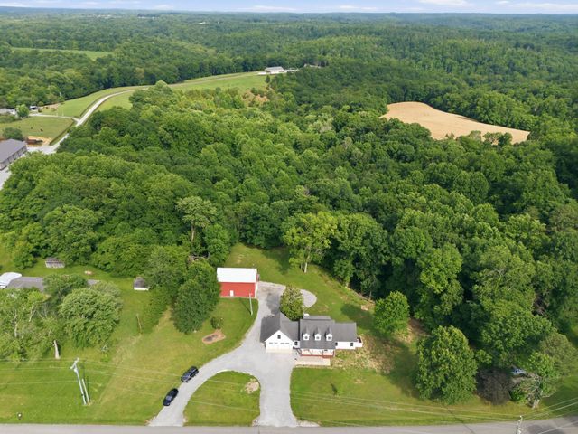 4747 Edgar Dillard Rd, Greenbrier, TN 37073