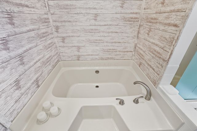 821 Leesburg Avenue, Washington Court House, OH 43160