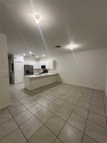 11869 SW 246th Ter 0, Homestead, FL 33032