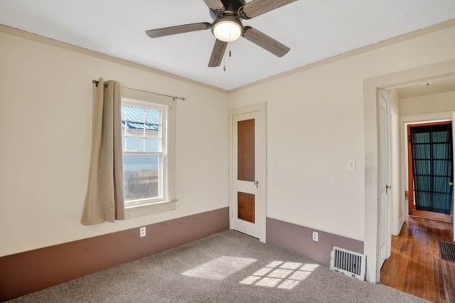 713 Riehl Street, Waterloo, IA 50703