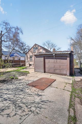 713 Riehl Street, Waterloo, IA 50703