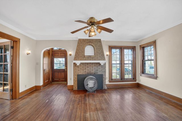 713 Riehl Street, Waterloo, IA 50703
