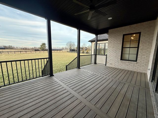 108 Crawford Creek Drive, Nicholasville, KY 40356