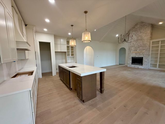 108 Crawford Creek Drive, Nicholasville, KY 40356