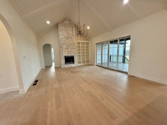 108 Crawford Creek Drive, Nicholasville, KY 40356