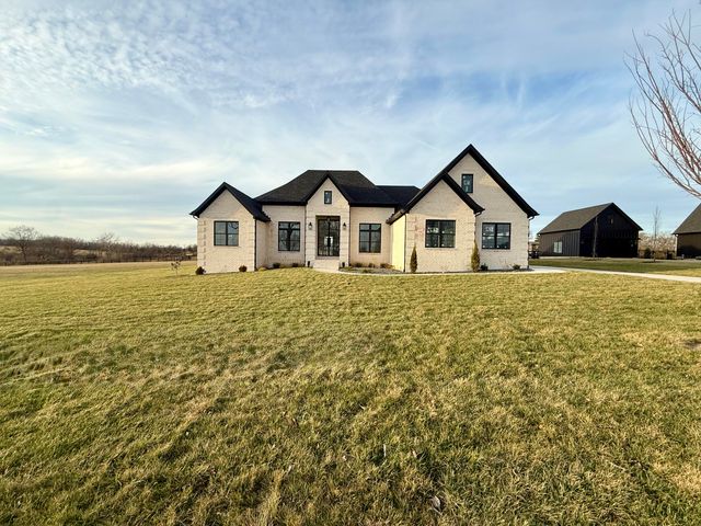 108 Crawford Creek Drive, Nicholasville, KY 40356