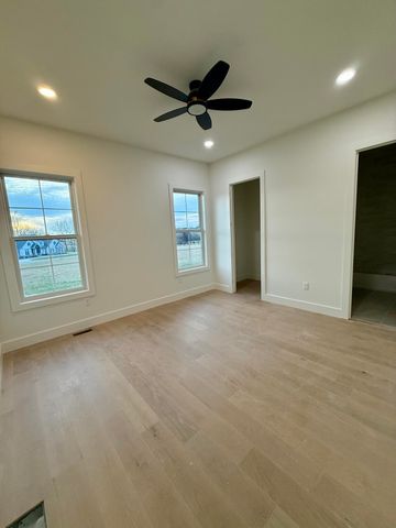 108 Crawford Creek Drive, Nicholasville, KY 40356