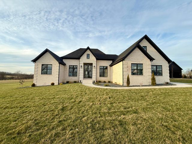 108 Crawford Creek Drive, Nicholasville, KY 40356