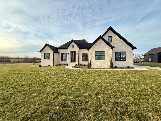 108 Crawford Creek Drive, Nicholasville, KY 40356