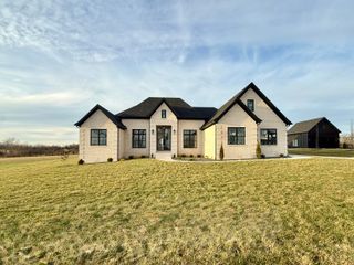 108 Crawford Creek Drive, Nicholasville, KY 40356