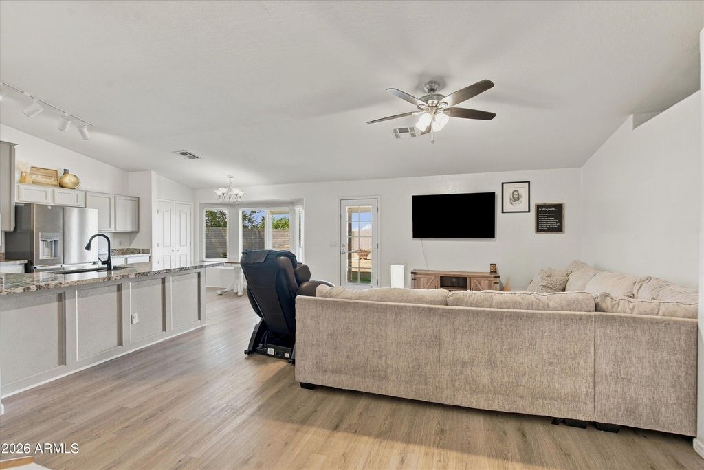 4416 E MEADOW LARK Way, San Tan Valley, AZ 85140 — photo 4