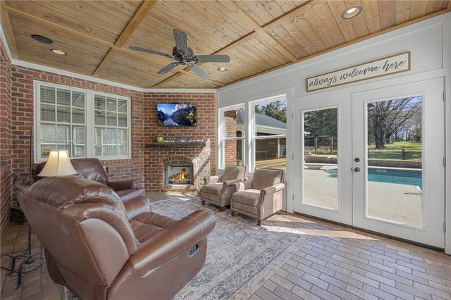 233 Bowen Drive, Anderson, SC 29621