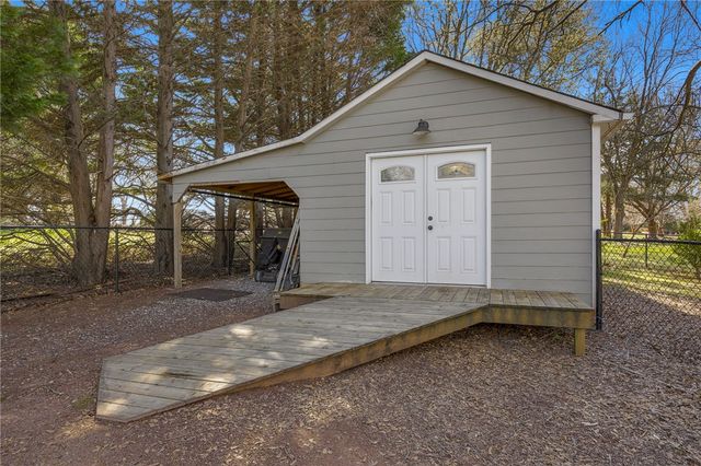 233 Bowen Drive, Anderson, SC 29621