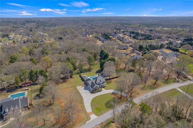 233 Bowen Drive, Anderson, SC 29621