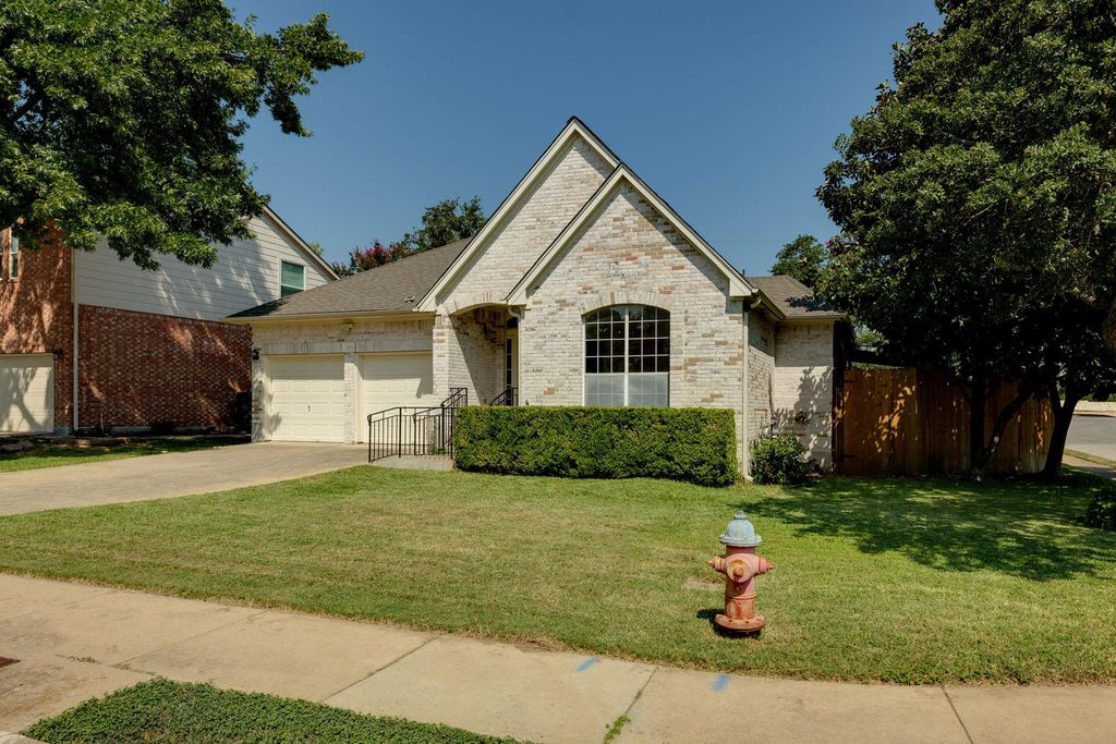 2600 STARLING DR, Round Rock, TX 78681
